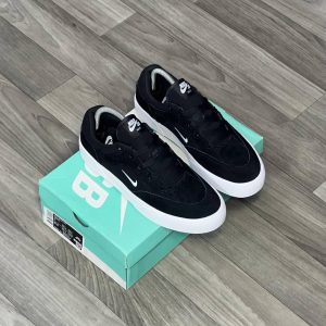NIKE SB MALOR Platinum Black/White