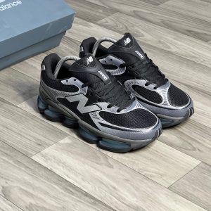 *NEW BALANCE 2000 ABZORB BLACK/GREY