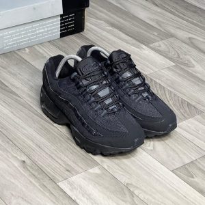 NIKE AIR MAX 95 OG “TRIPLE BLACK”