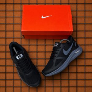 NIKE ZOOM X LIGHT WEIGHT RUNNER GUIDE